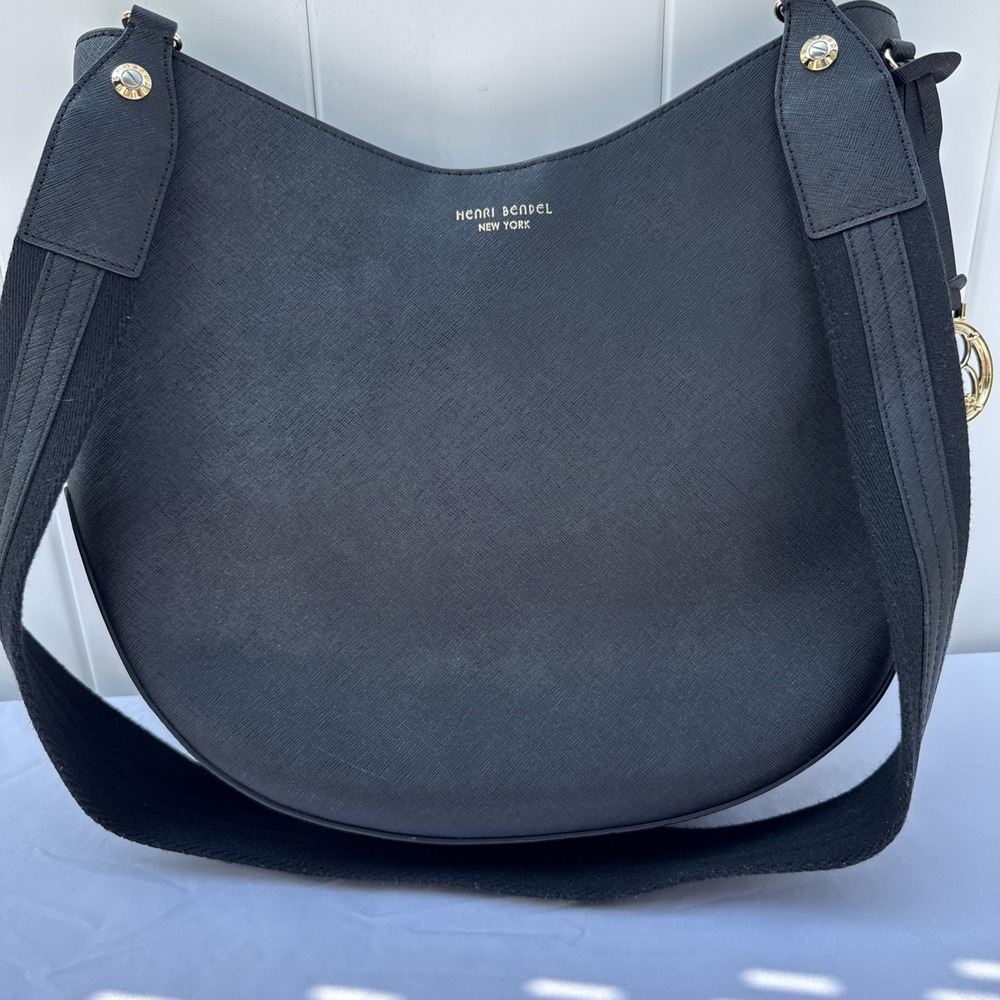 Henri Bendel West 57th Leather Crossbody Hobo bag Purse in Black Gold